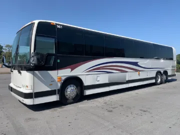 Picture of 2005 Prevost Xl-Ii Coach Bus
