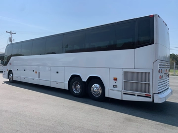 Picture of 2001 Prevost H3-45 Coach Bus