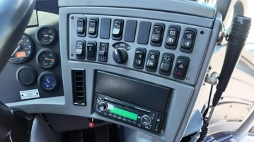 Picture of 2011 MCI J4500 Coach Bus