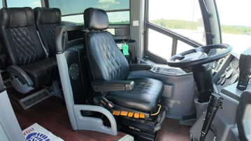 Picture of 2011 MCI J4500 Coach Bus