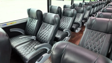 Picture of 2011 MCI J4500 Coach Bus