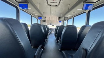Picture of 2016 Ford E450 Starcraft Shuttle Bus