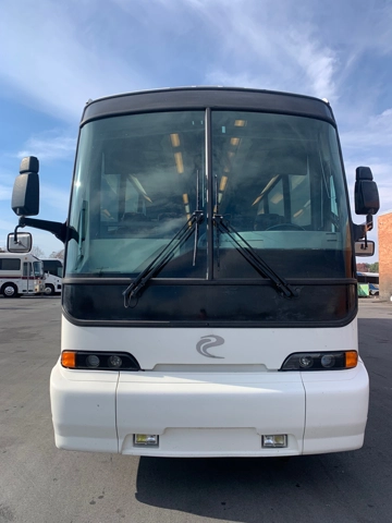 Picture of 1999 MCI 102-El3 Coach Bus
