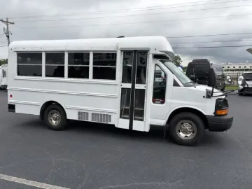 Picture of 2012 Chevrolet Thomas Shuttle Bus