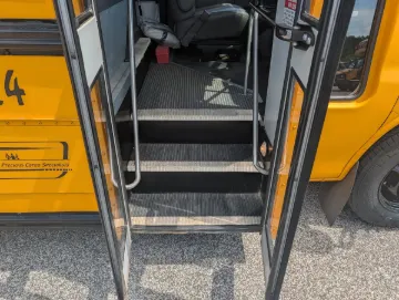2017 Chevrolet Minotour 21P ADA
