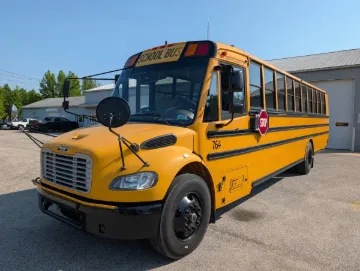 2015 Thomas C2 72P 