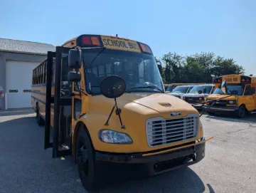 2015 Thomas C2 72P 
