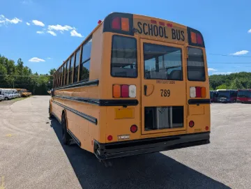2016 Thomas C2 72P