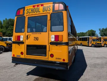 2016 Thomas C2 72P