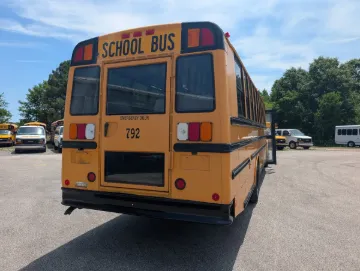 2016 Thomas C2 72P