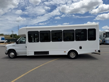 Picture of 2017 Ford E450 Starcraft ADA Shuttle Bus