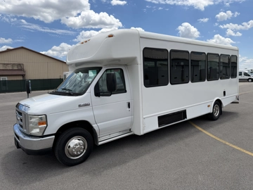 Picture of 2017 Ford E450 Starcraft ADA Shuttle Bus