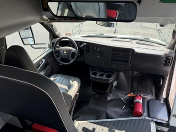 Picture of 2018 Chevrolet 3500 Collins Shuttle Bus