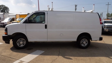Picture of 2017 Chevrolet Express Passenger Van