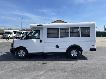 Picture of 2017 Chevrolet Girardin Shuttle Bus