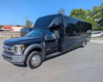 2019 Ford F550 Gm33 Limo Bus