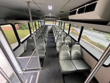 Picture of 2011 Ford F-650 Shuttle Bus