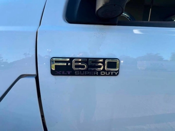 Picture of 2011 Ford F-650 Shuttle Bus
