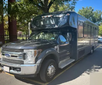 Picture of 2019 Ford F550 XL Shuttle Bus