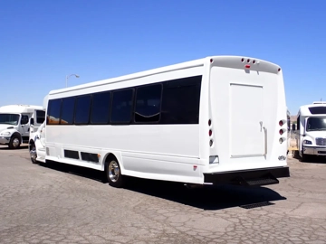 Picture of 2015 Starcraft Xlt Shuttle Bus