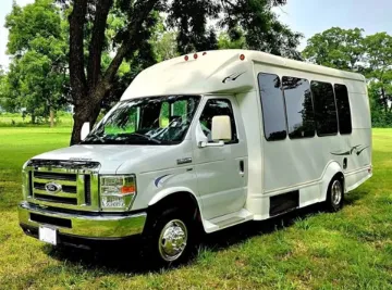Picture of 2016 Ford E-350 14P Turtle Top