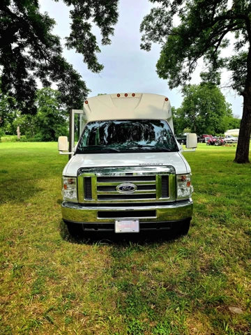 Picture of 2016 Ford E-350 14P Turtle Top