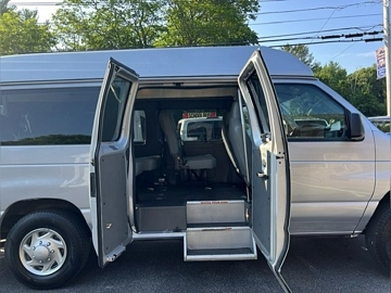 Picture of 2014 Ford E-250 ADA Passenger Van