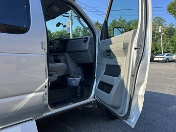 Picture of 2014 Ford E-250 ADA Passenger Van