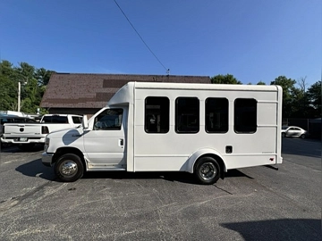 Picture of 2019 Ford E-350 ADA Shuttle Bus