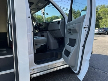 Picture of 2019 Ford E-350 ADA Shuttle Bus