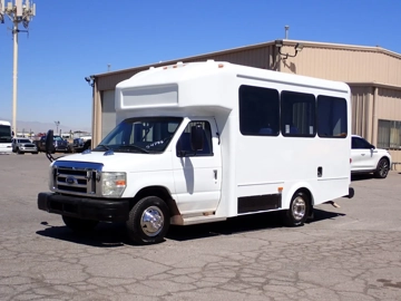 Picture of 2017 Ford E350 Glaval Universal ADA Shuttle Bus