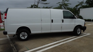 Picture of 2020 GMC Savana Passenger Van