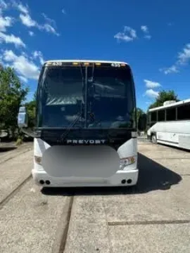 2013 Prevost H3-45