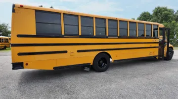 2017 Thomas C2 72P 