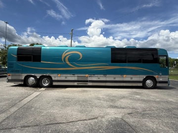 Picture of 2005 Prevost Xlii Motorcoach Conversion