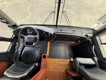 Picture of 2005 Prevost Xlii Motorcoach Conversion