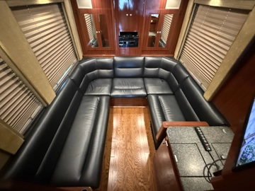 Picture of 2005 Prevost Xlii Motorcoach Conversion