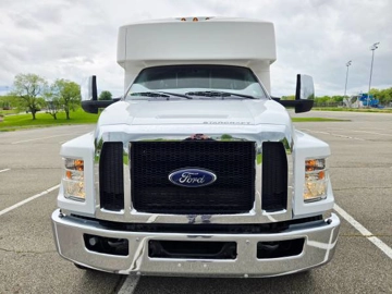 Picture of 2017 Ford F650 Startrans Shuttle Bus
