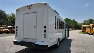 2019 FORD E-450 Starcraft 18P ADA Shuttle