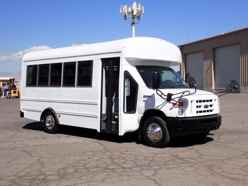 Picture of 2013 Ford E450 Starcraft Shuttle Bus