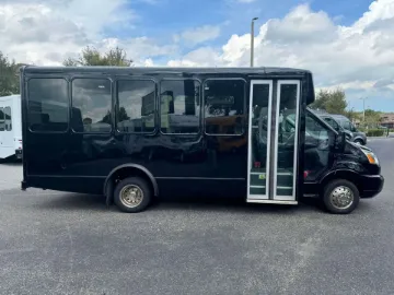 2019 Ford Transit Transit Bus