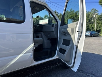 Picture of 2014 Ford E-250 ADA Passenger Van