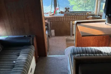 Picture of 1968 MCI Tour Bus/Conversion Bus - MC7 Challenger