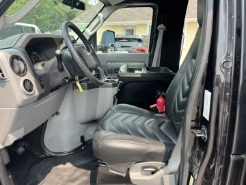 Picture of 2019 Ford E450 Executive Shuttle Bus