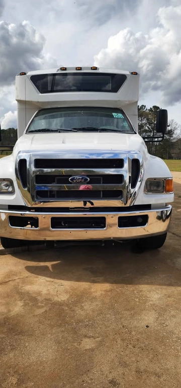 Picture of 2015 Ford F650 Glaval Mid Size Bus