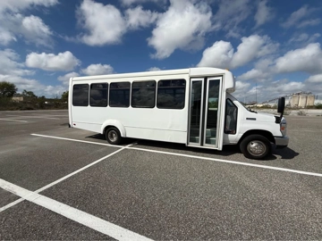 Picture of 2018 Ford E450 Shuttle Bus