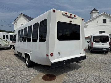 Picture of 2019 Ford E-450 Shuttle Bus