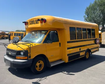 Picture of 2015 Chevrolet 4500 Starcraft School Bus