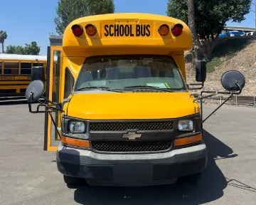 Picture of 2015 Chevrolet 4500 Starcraft School Bus