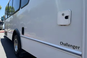 Picture of 2018 Ford Shuttle Bus